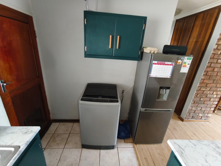 2 Bedroom Property for Sale in Langenhovenpark Free State